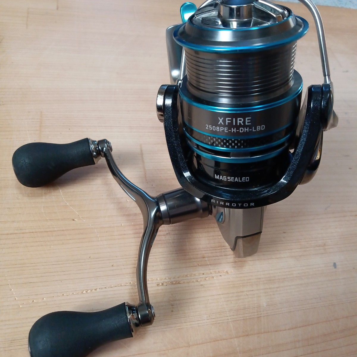 ダイワ エクスファイア レバーブレーキリール 2500番 2510PE-H-DH-LBD ダイワ エクスファイア レバーブレーキリール 2500番 2510PE-H-DH-LBD