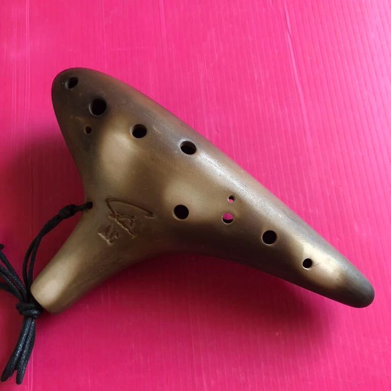  ocarina unglazed pottery .AC tube four ka link 