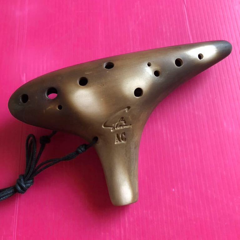  ocarina unglazed pottery .AC tube four ka link 