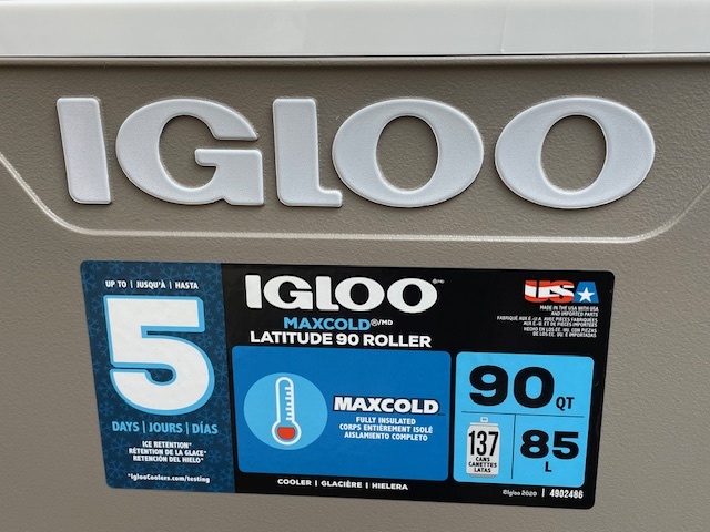 IGLOO USA産大型90QTホイールクーラーボックス新品未使用！人気のマックスコールドシリーズを100円スタートにて！人気のツートン仕様！_画像4