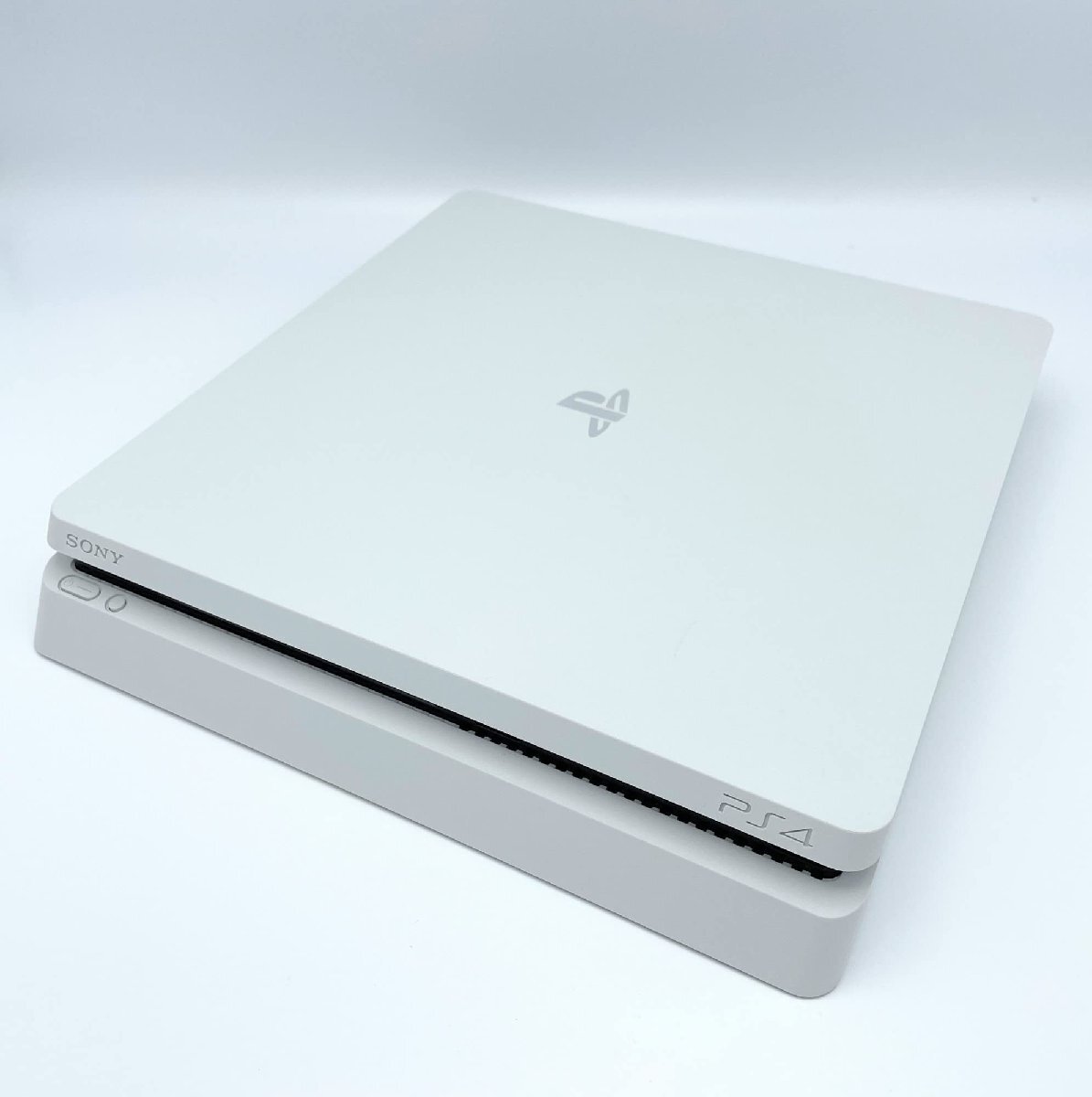 PlayStation 4 グレイシャー・ホワイト 1TB (CUH-2200BB02)【メーカー生産終了】_画像1