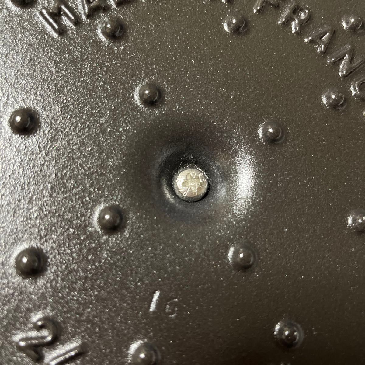 ストウブ STAUB ココット ラウンド24 ルミナスブルー キラキラ ストウブ STAUB ココット ラウンド24 ルミナスブルー キラキラ