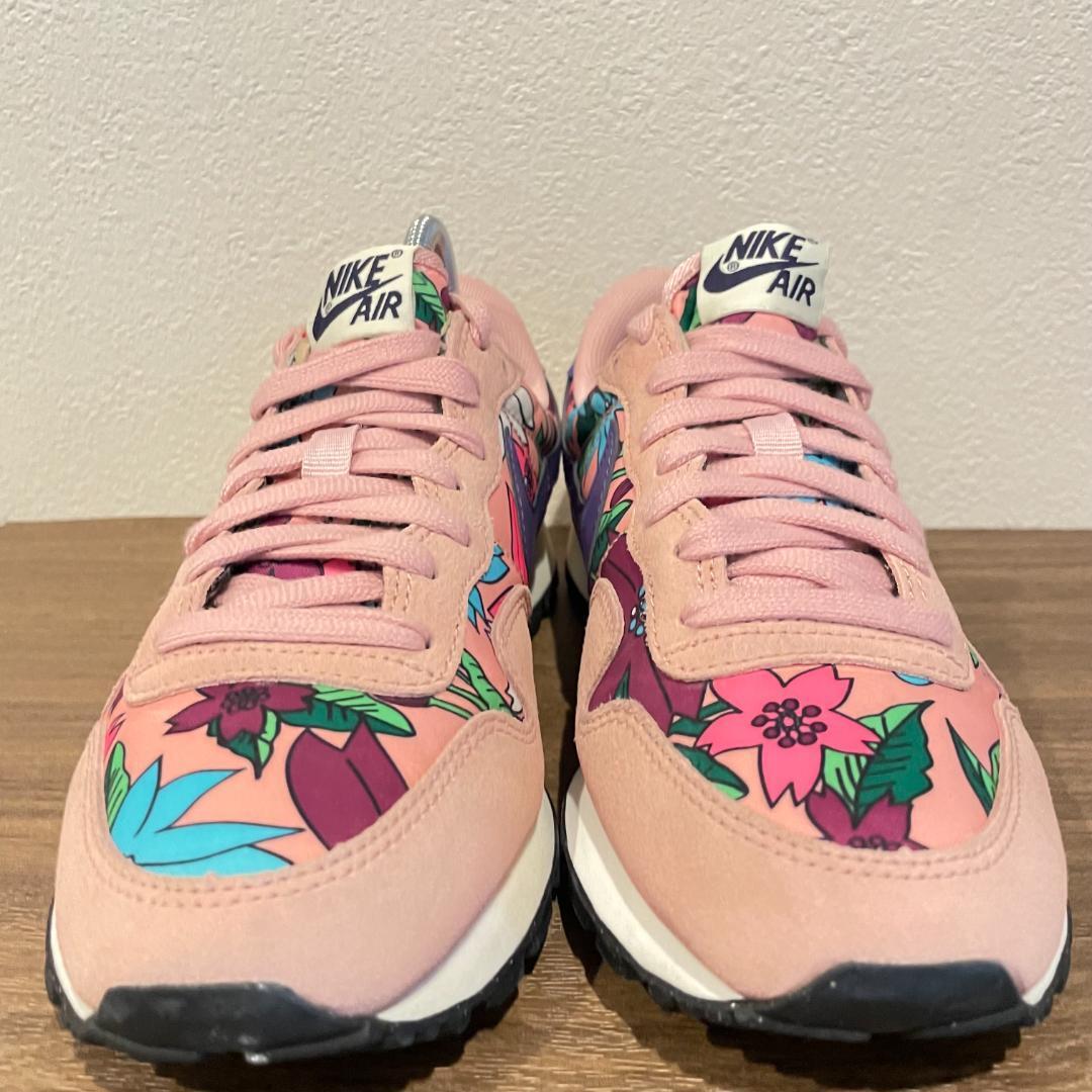 NIKE WMNS AIR PEGASUS 83 PRINT ナイキ エア ペガサス 83 フラワープリント 725079-601 レディース ローカットスニーカー 23.5cm 美品_画像2