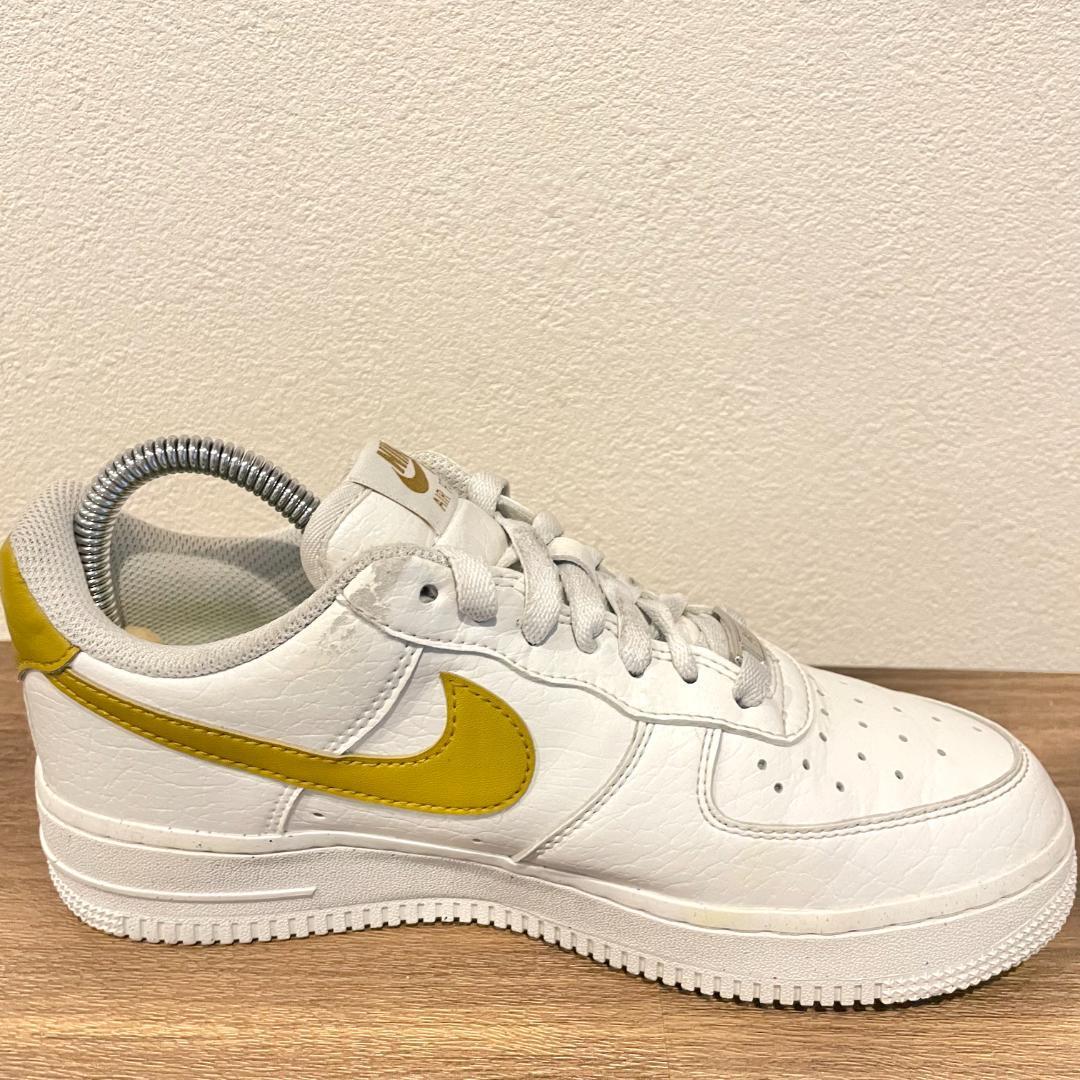 NIKE WMNS AIR FORCE 1 '07 NEXT NATURE ナイキ エア フォース ワン ホワイト レディース DV3808-101 ローカットスニーカー 23.5cm_画像5