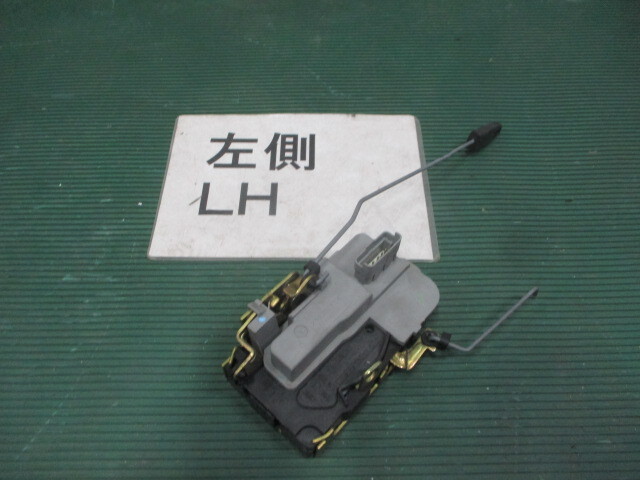 プジョー 206SW GH-2EKNFU フロント左ドアロックアクチュエーター_画像1