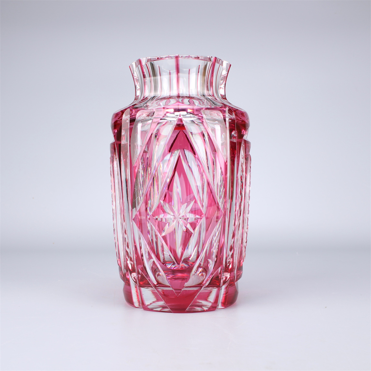 PA461 Noritake 【ノリタケ】 クリスタルガラス 赤切子 花瓶 高20.3㎝／時代のホツあり 美品！ｈの画像2