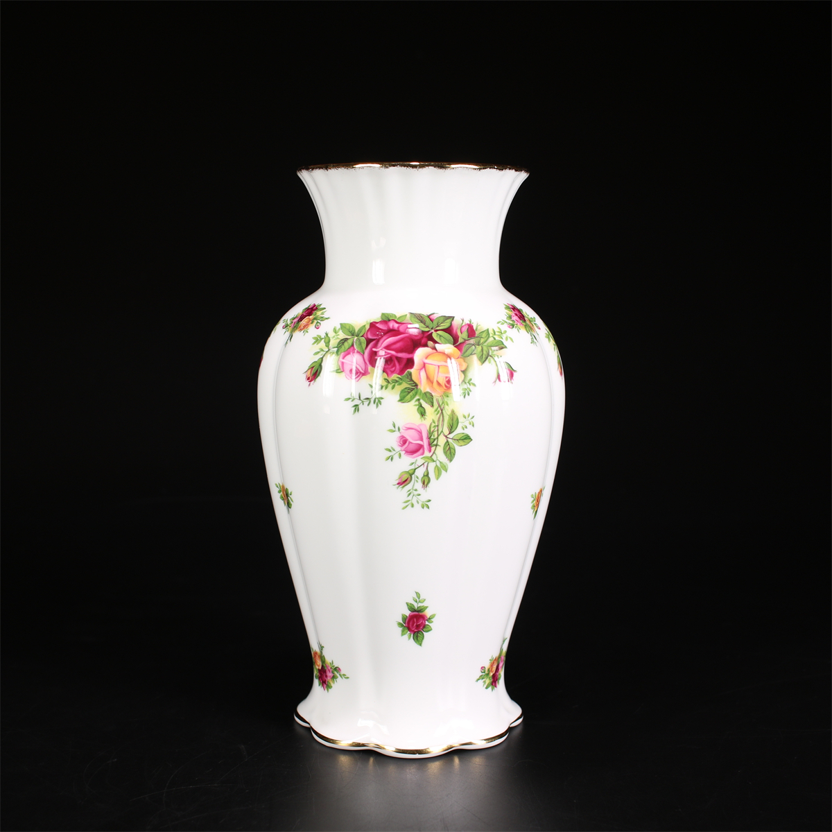 CF322 ROYAL ALBERT 【ロイヤルアルバート】 色絵薔薇文 花瓶 高23㎝／美品！ｈ_画像2