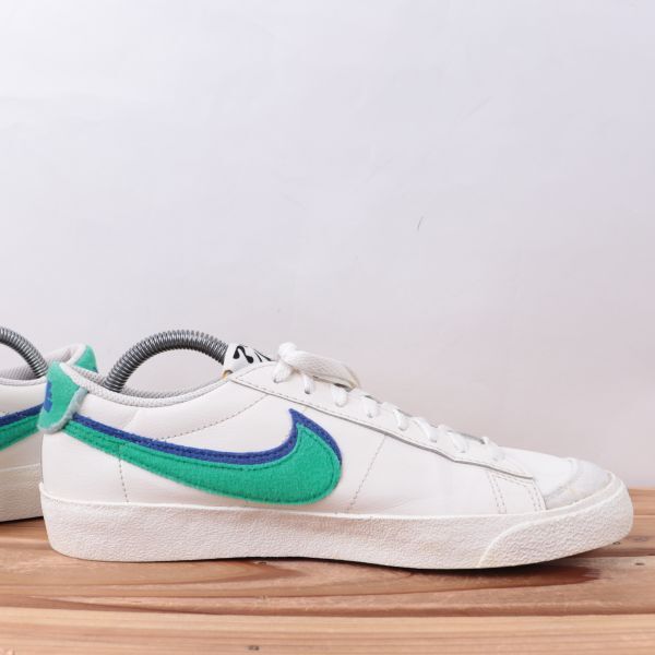 z2487 ナイキ ブレーザー ロー US8.5 26.5cm/白 ホワイト 緑 グリーン 青 ブルー系 NIKE BLAZER LOW ブレザー メンズ スニーカー 中古_画像5