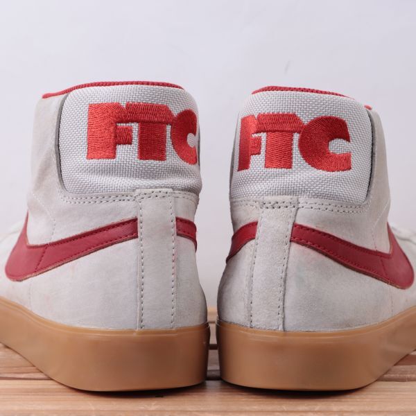 z2488 ナイキ SB ブレーザー ズーム ミッド US11.5 29.5cm/灰 グレー 赤系 NIKE SB BLAZER ZOOM MID FTC メンズ スニーカー 中古_画像4