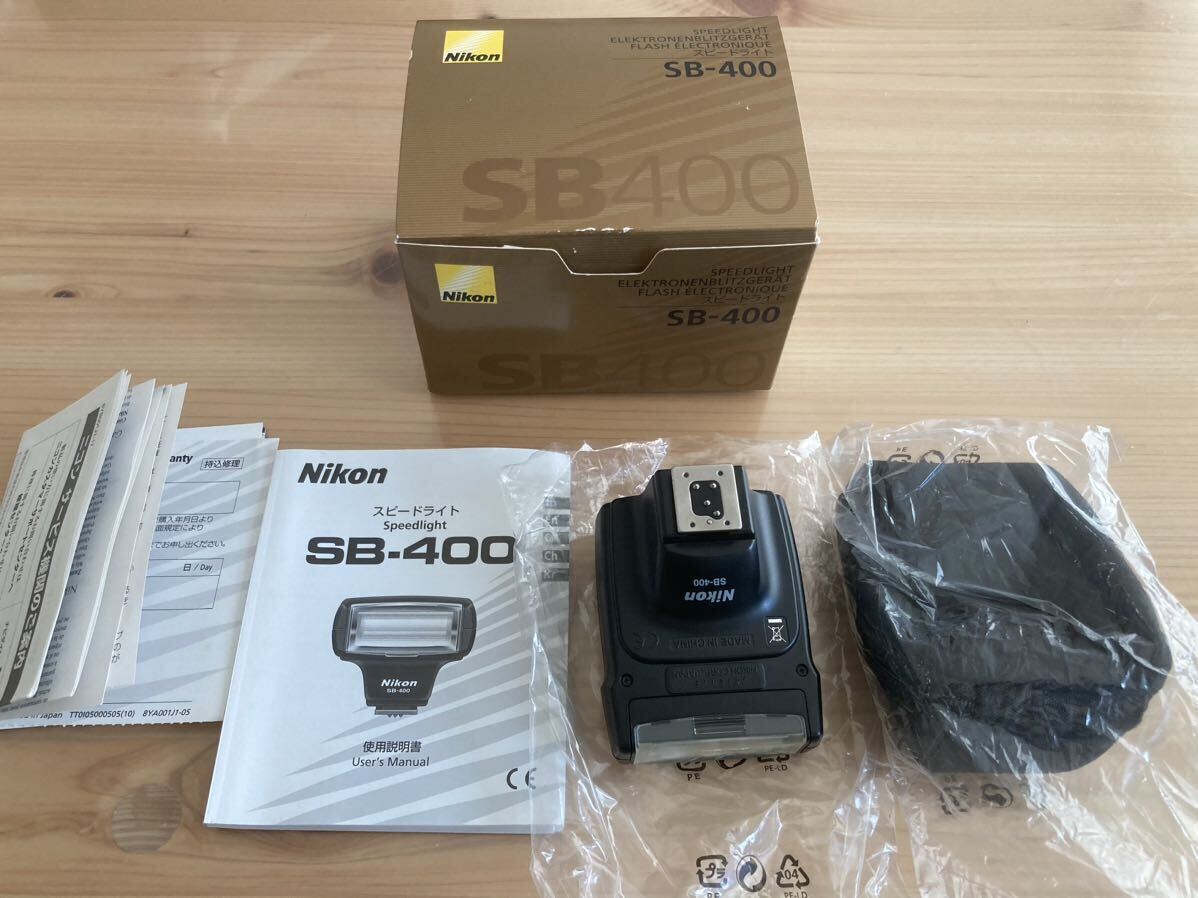  Nikon Speedlight SB-400