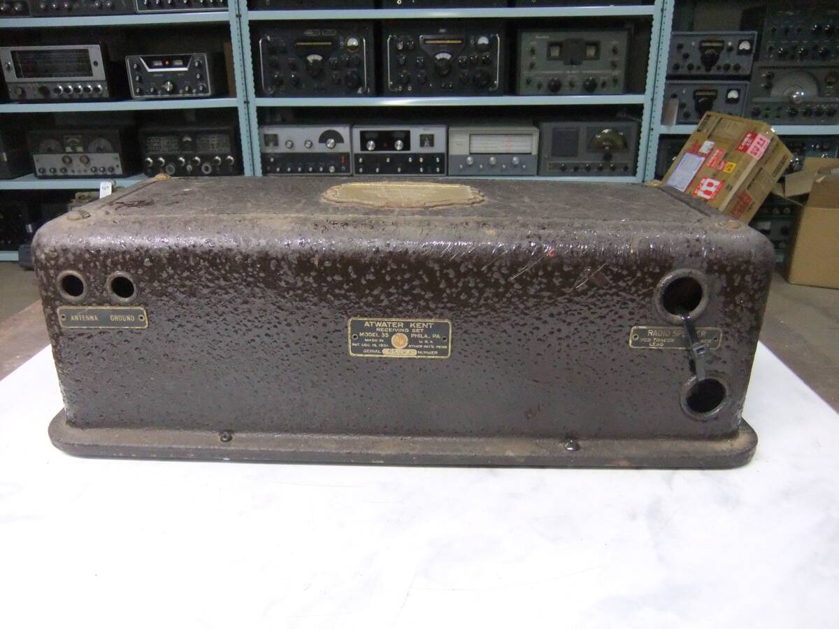 あと二年で１００年になります。１９２６年製のアトウォーターケント社のラジオ。使えません、ジャンクです。の画像2