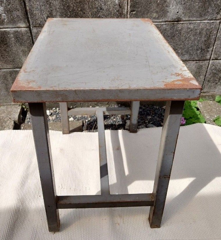 スチール 作業台 小机 花台 昭和レトロ 飾り棚アンティーク スチール 作業台 小机 花台 昭和レトロ 飾り棚アンティーク