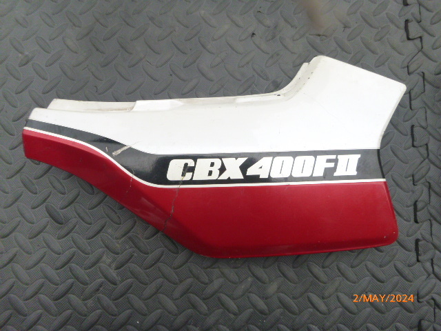 CBX400F 純正 サイドカバー セット 貴重 当時物 純正部品 ホンダ 旧車 CBX550F NC07 PC04の画像4