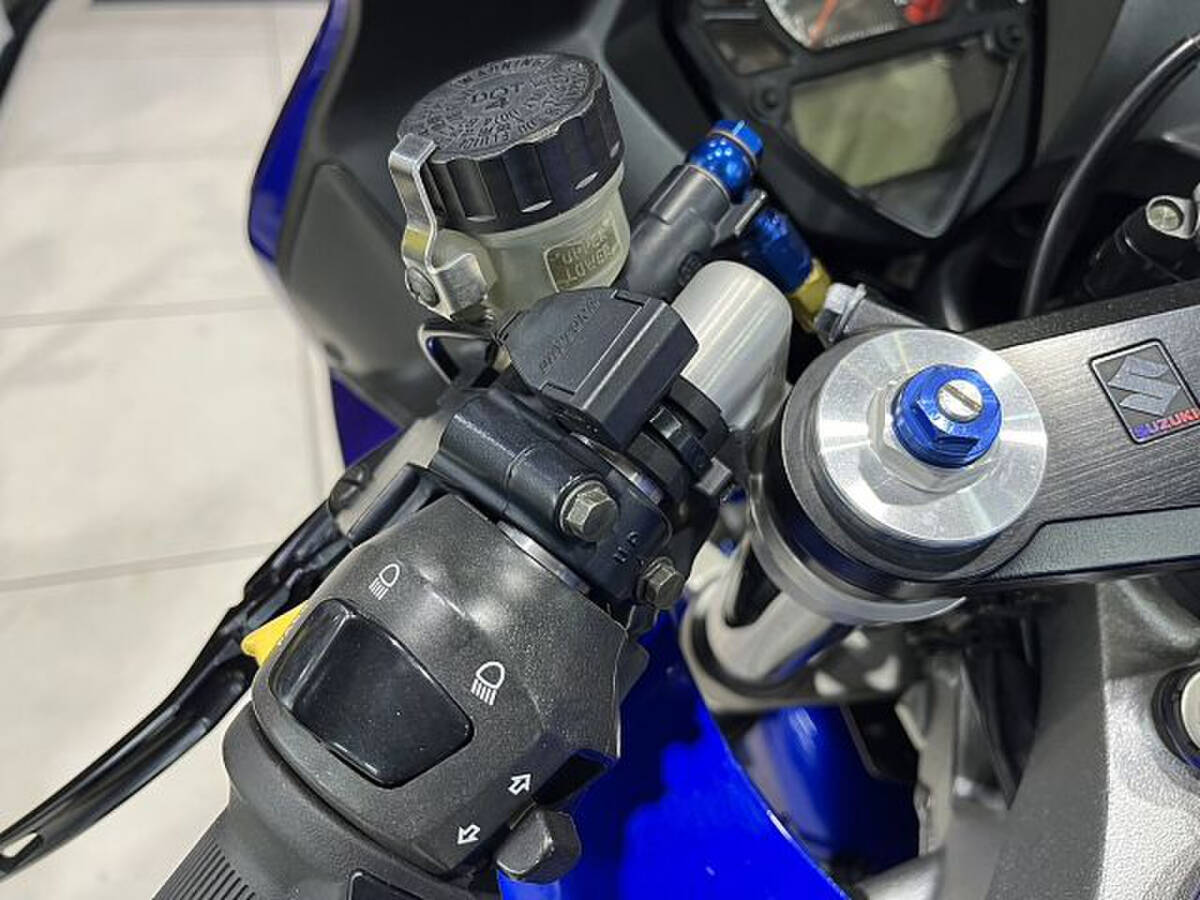 【MFD大阪寝屋川店】スズキ　SV1000S　ウインカー　レバー　USB_画像7