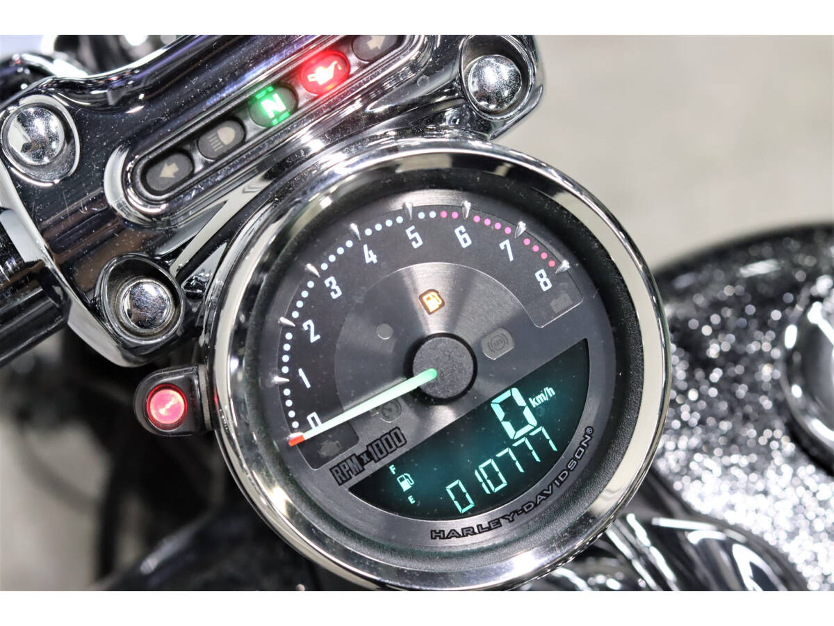 ハーレー ＦＸＳＢ ブレイクアウト 2014y 10777km BASSANIマフラー 純正OPコンビメーター RSDエアクリーナー kuryakynパーツ多数_画像10