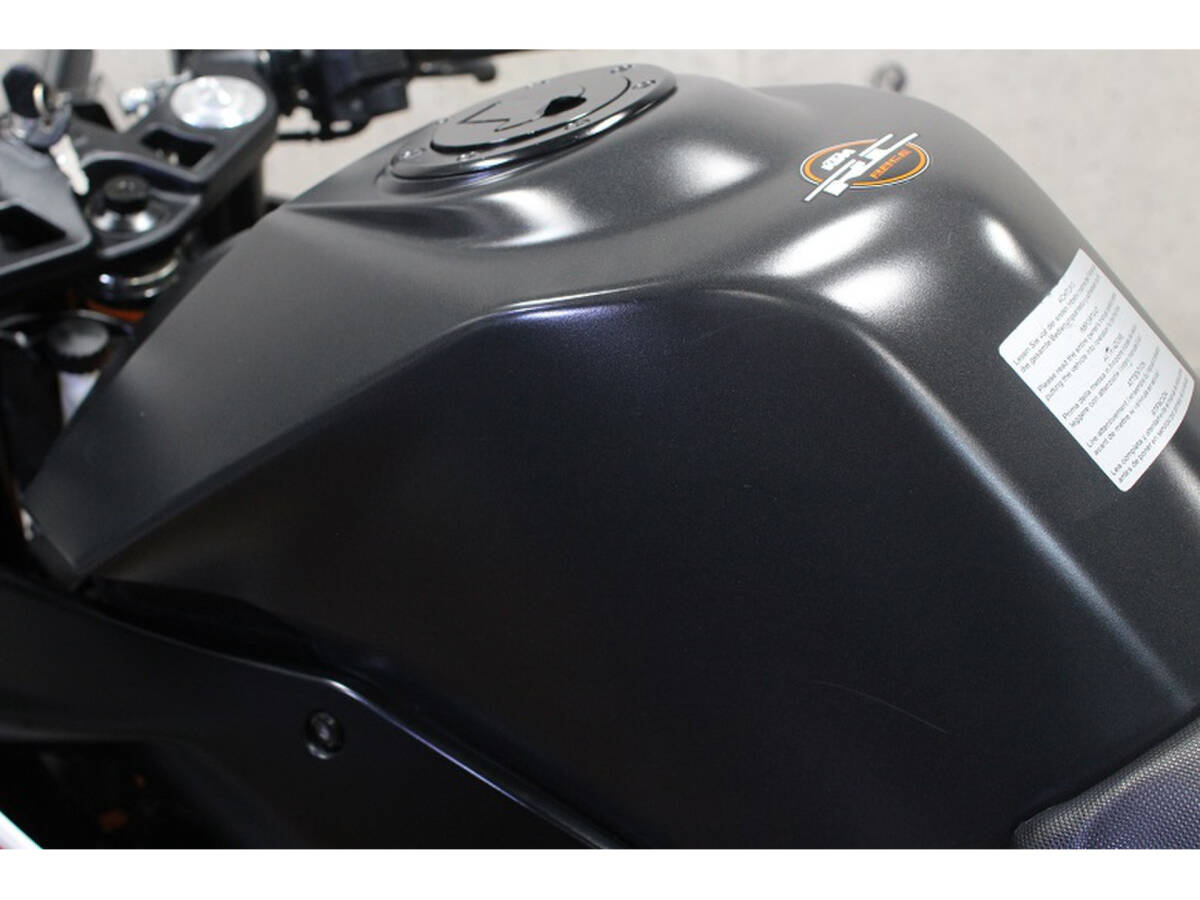 KTM RC390 2015モデル 距離: 11,996km ABS 社外リアショックスプリング フルフェアリングの本格スーパースポーツ ロナジャパン_画像9