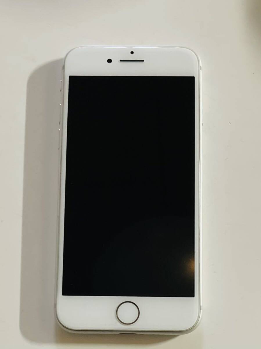 iPhone8 64GB au SIM блокировка есть корпус только первый период . завершено 