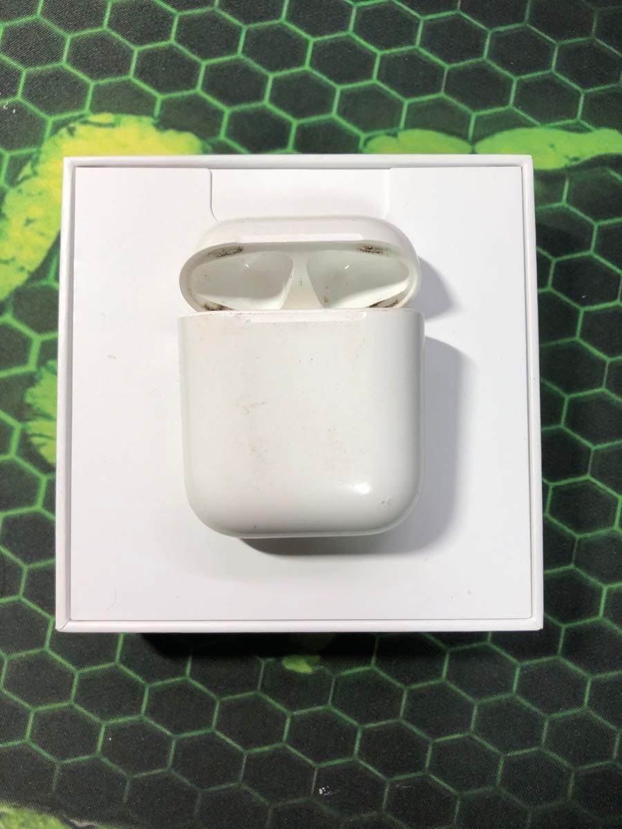 Apple  AirPods 第2世代　充電ケース　