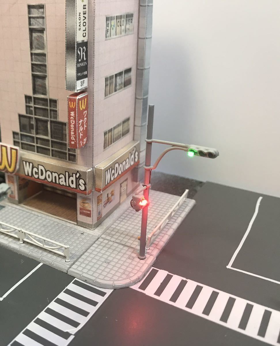ジオコレベース改造　歩行者信号加工　自動車青×歩行者赤の２本セット_画像3