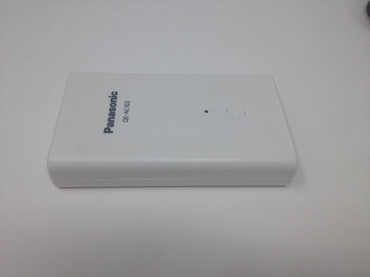 Panasonic QE-AL102 ホワイト モバイルバッテリー搭載ＡＣ急速充電器 1,880mAh （ パナソニック )_画像5