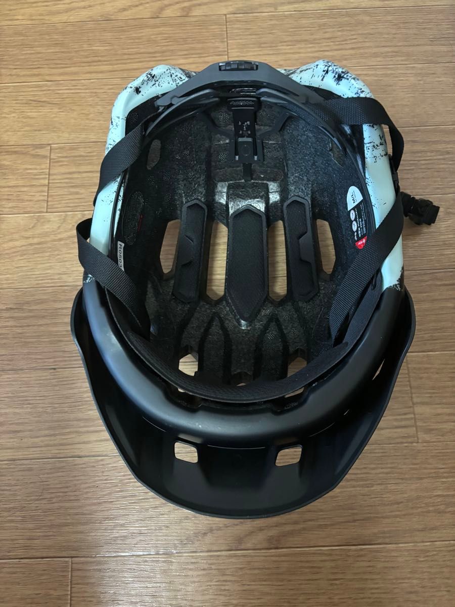OGK KABUTO オージーケーカブト 自転車用ヘルメット FM-X G-1 マットグレーミント M/L 中古美品