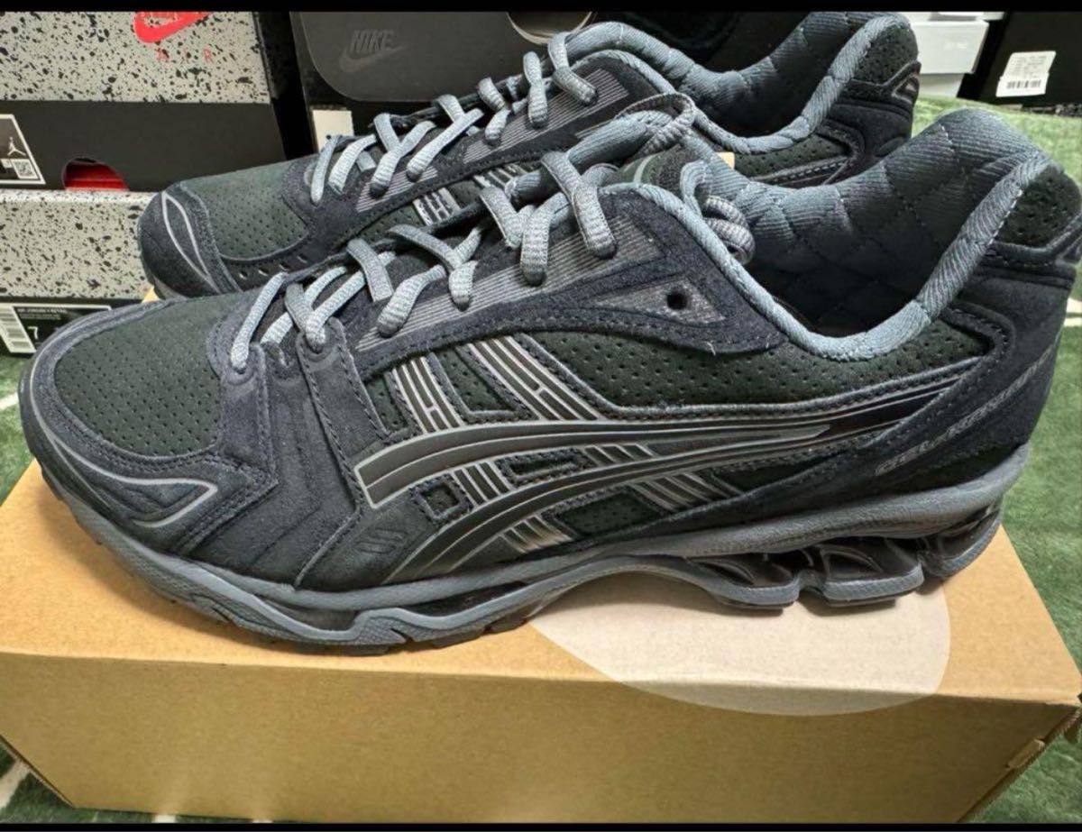 Asics Gel-Kayano 14 "Black/Carrier Grey"