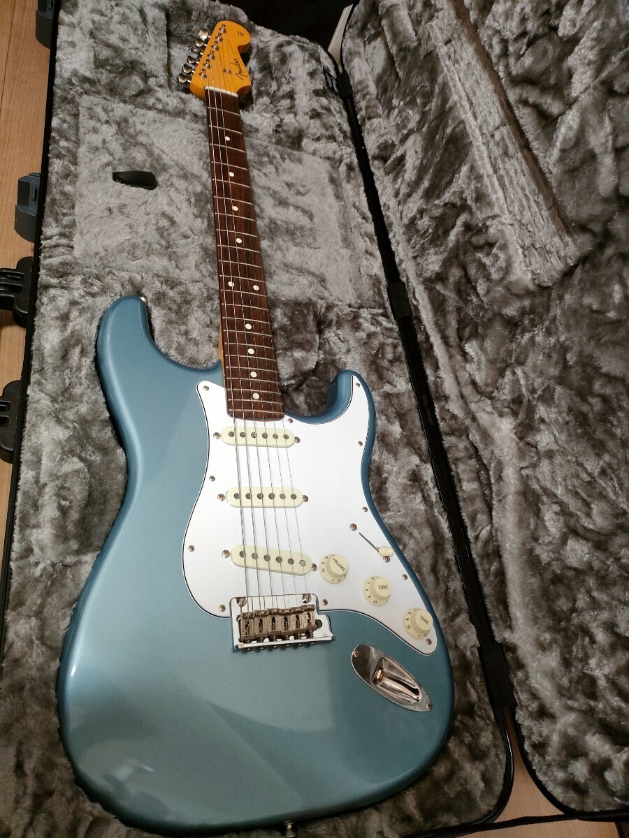 Fender Made in Japan 2019 Limited Collection Stratocaster - Ice Blue Metallic フェンダーストラトキャスター オールラッカー 最終出品_画像1