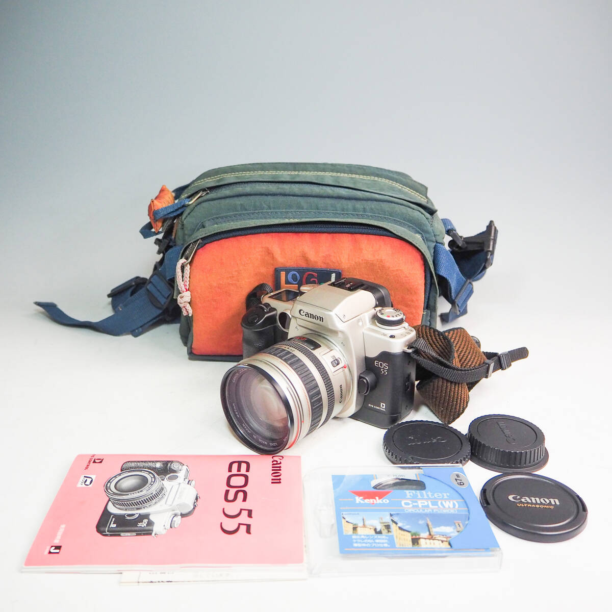 【ジャンク】Canon キヤノン 一眼レフ フィルムカメラ EOS55 ZOOM LENS ズームレンズ EF 24-85mm 1:3.5-4.5 K5321_画像1