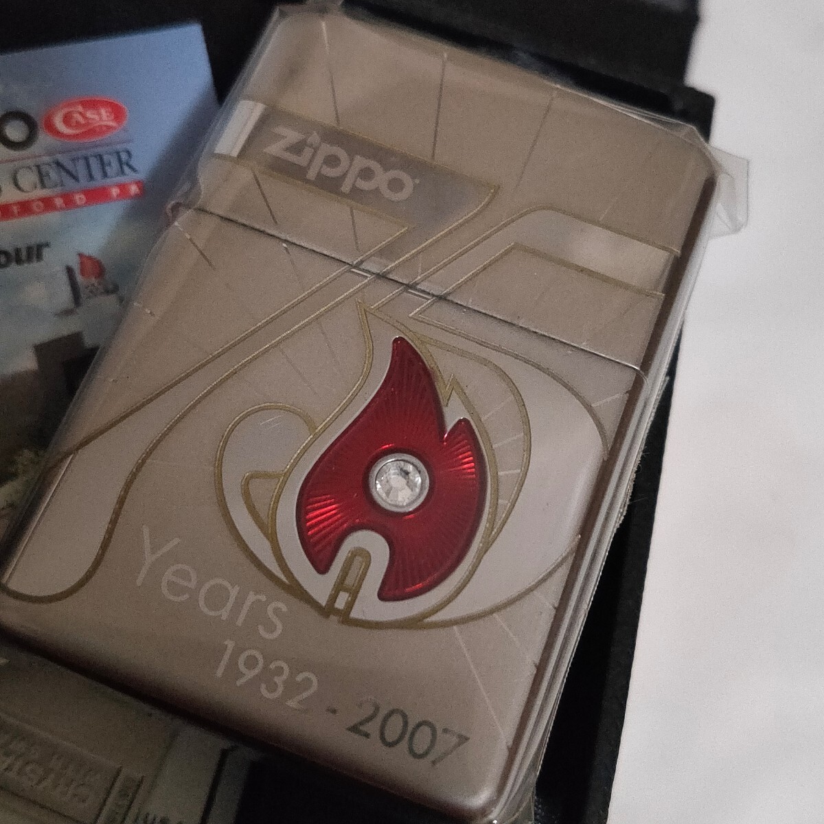 ZIPPO 75TH Anniversary 1932-2007 展示未使用品の画像2