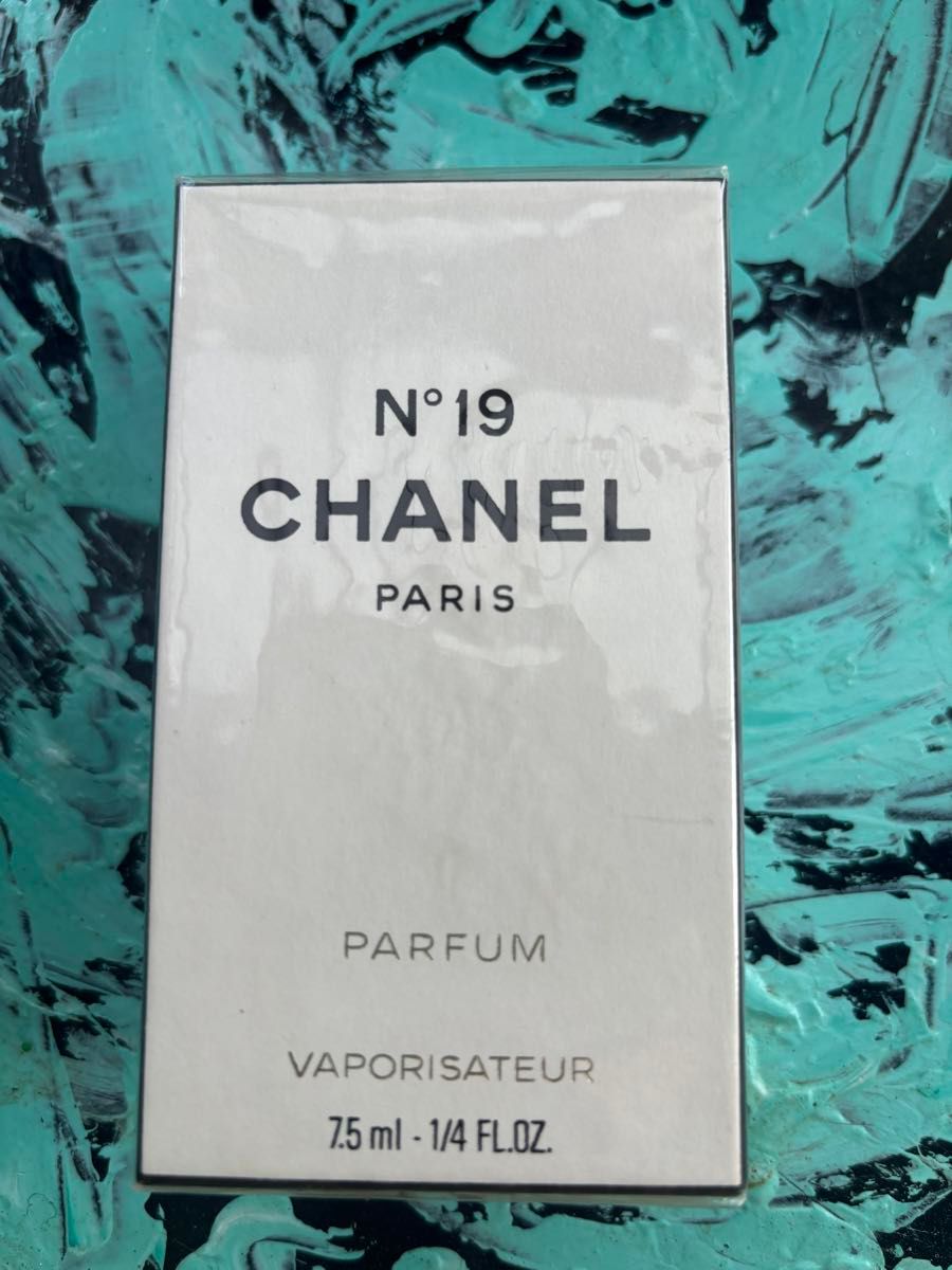 CHANEL シャネル ミニ香水7.5ml No19