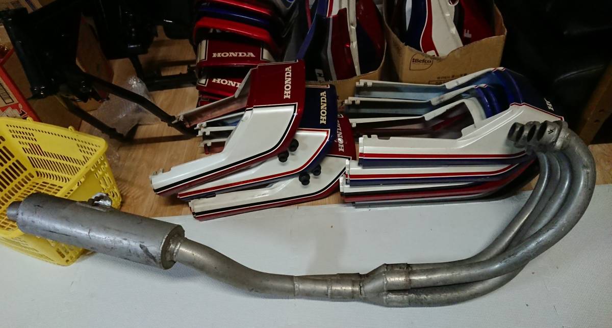 ヤフオク! - 当時物 アルミ 7分割 421マフラー メーカー車種...