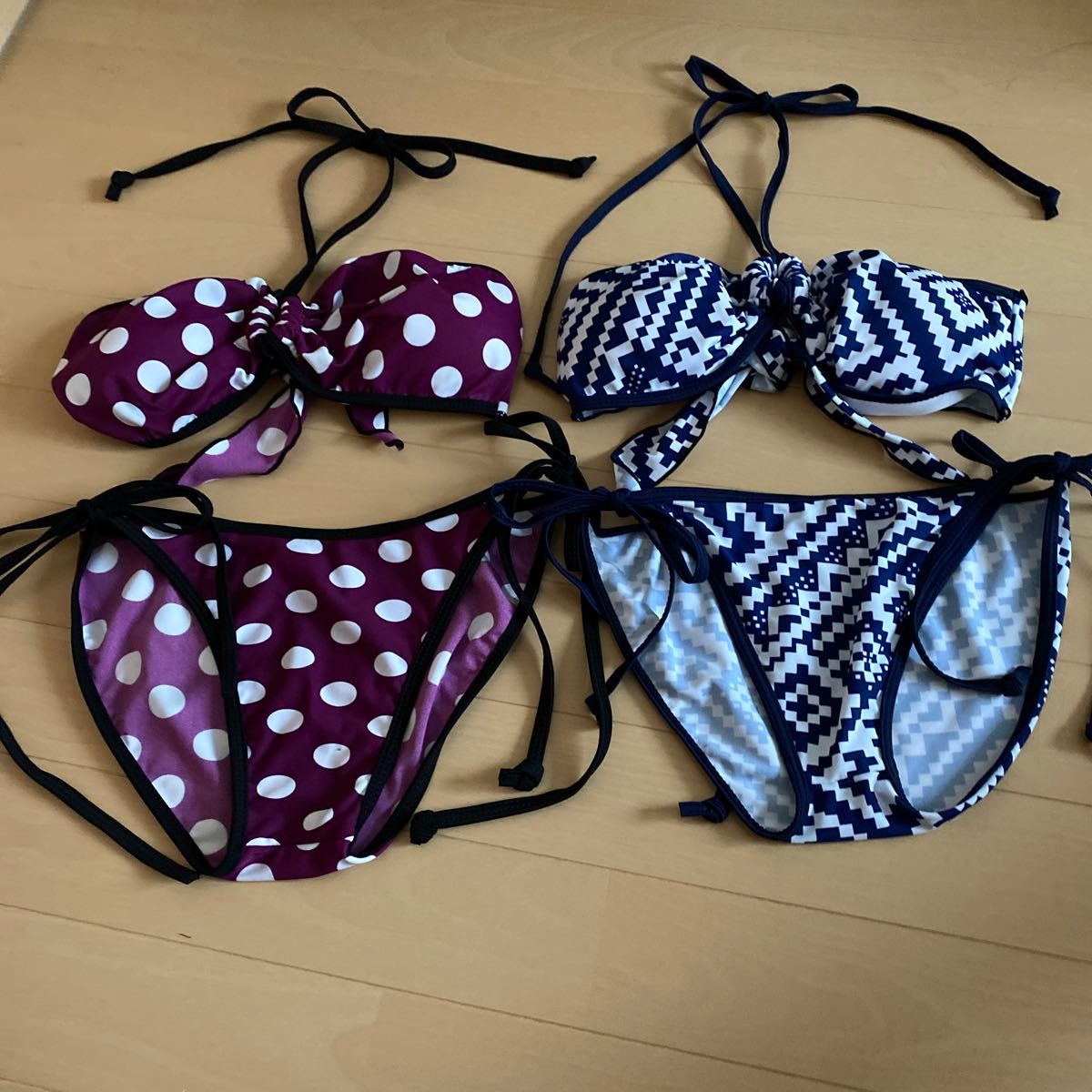 中古　水着　M  ビキニ　スイムウェア　ハウスクリーニング済み　ジム　可愛い　2着セット　夏　海　プール　 セパレート ビキニ