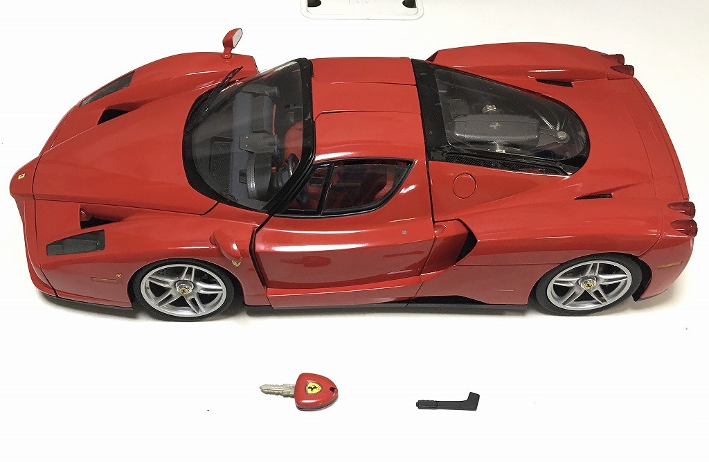 GRANI＆PARTNERS モデルカー 1/10 Ferrariフェラーリ エンツォ・フェラーリ 現状品 DEAGOSTINI　完成品　ダイキャスト　47ｃｍ　⑨_画像1