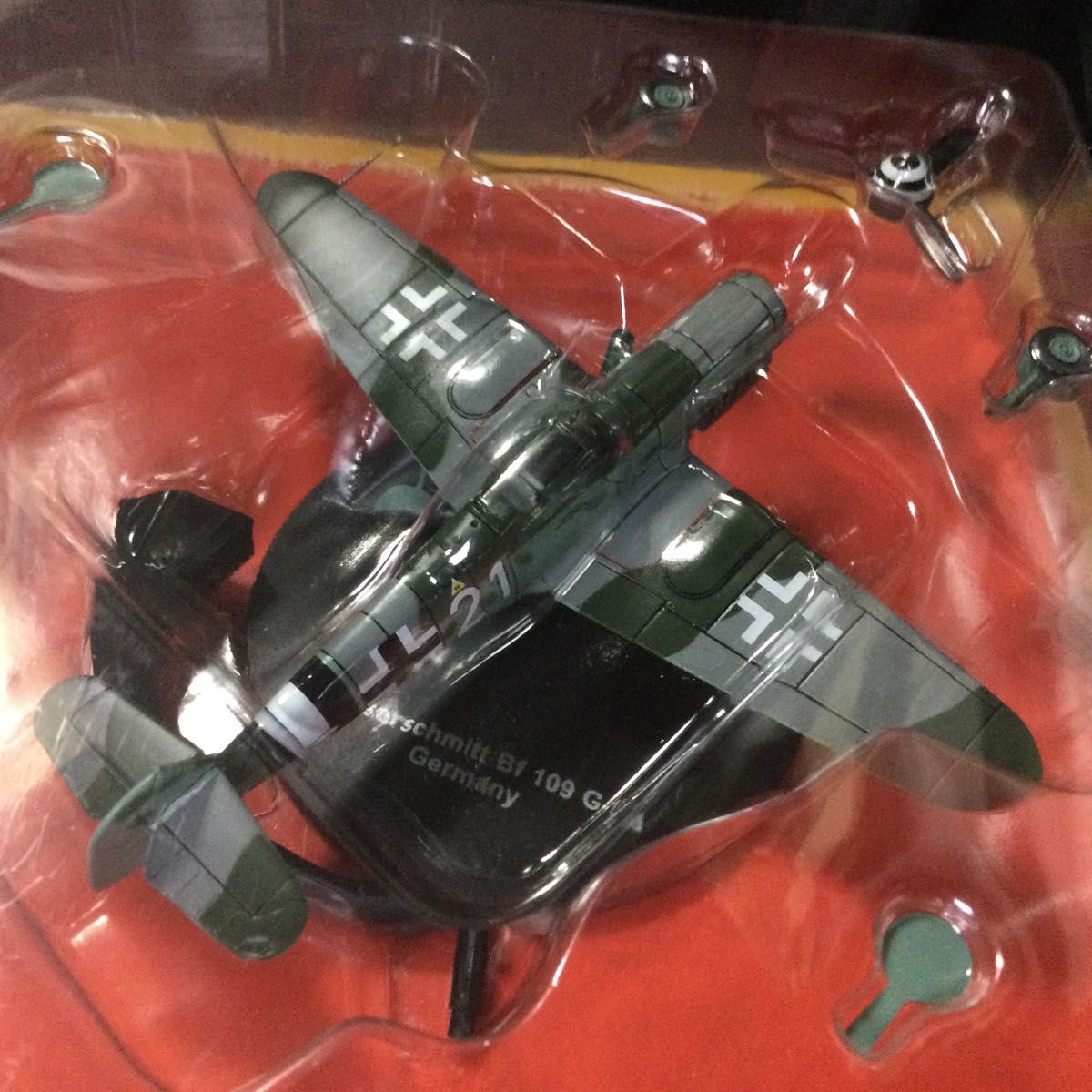 Lockheed P-38 Lightning、Messerschmitt Bf109 G-10 1/72 デアゴスティーニ