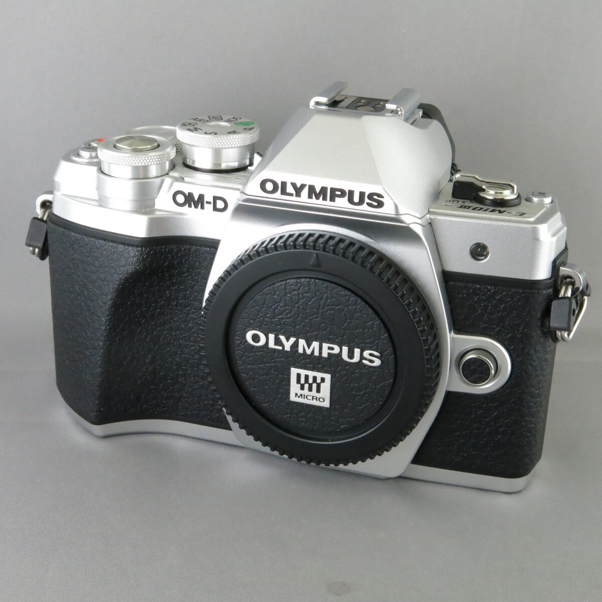 【美品】OLYMPUSオリンパス　E-M10 MARKIII　★NO.8309_画像2