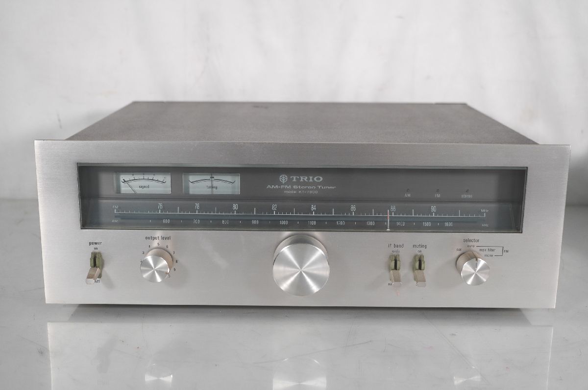 【5-33】 TRIO トリオ FM/AM Stereo Tuner ステレオ チューナー まとめ 2台セット KT-1000 KT-7300 サウンド オーディオ機器 音響機器_画像4