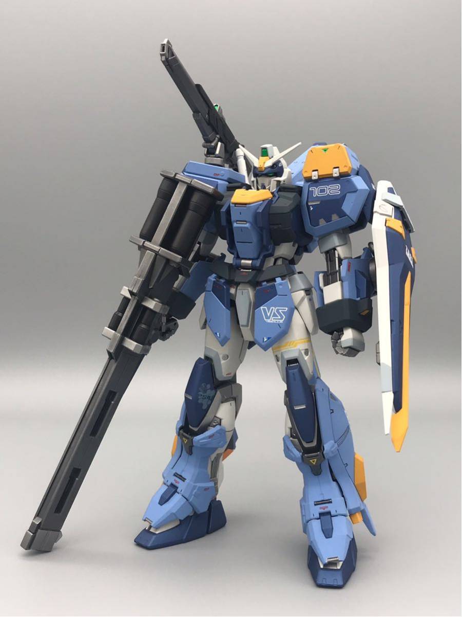 MG 1 100スケール デュエルガンダム完成品 バンダイ - 模型