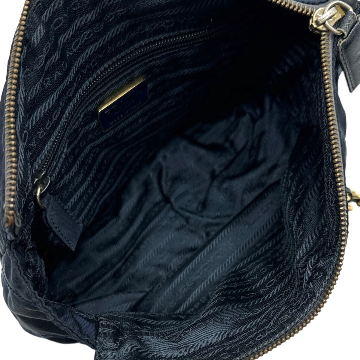  Prada цепь сумка цепь сумка на плечо Италия производства темно-синий 24E04-B1