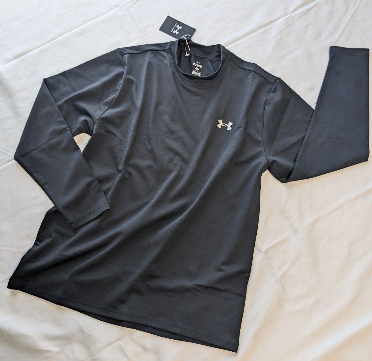 【アンダーアーマー】XL 定価10,450円　長袖モックネックシャツ