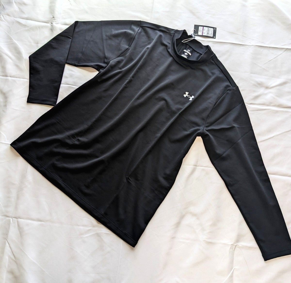 【アンダーアーマー】XXL 定価10,450円　長袖モックネックシャツ