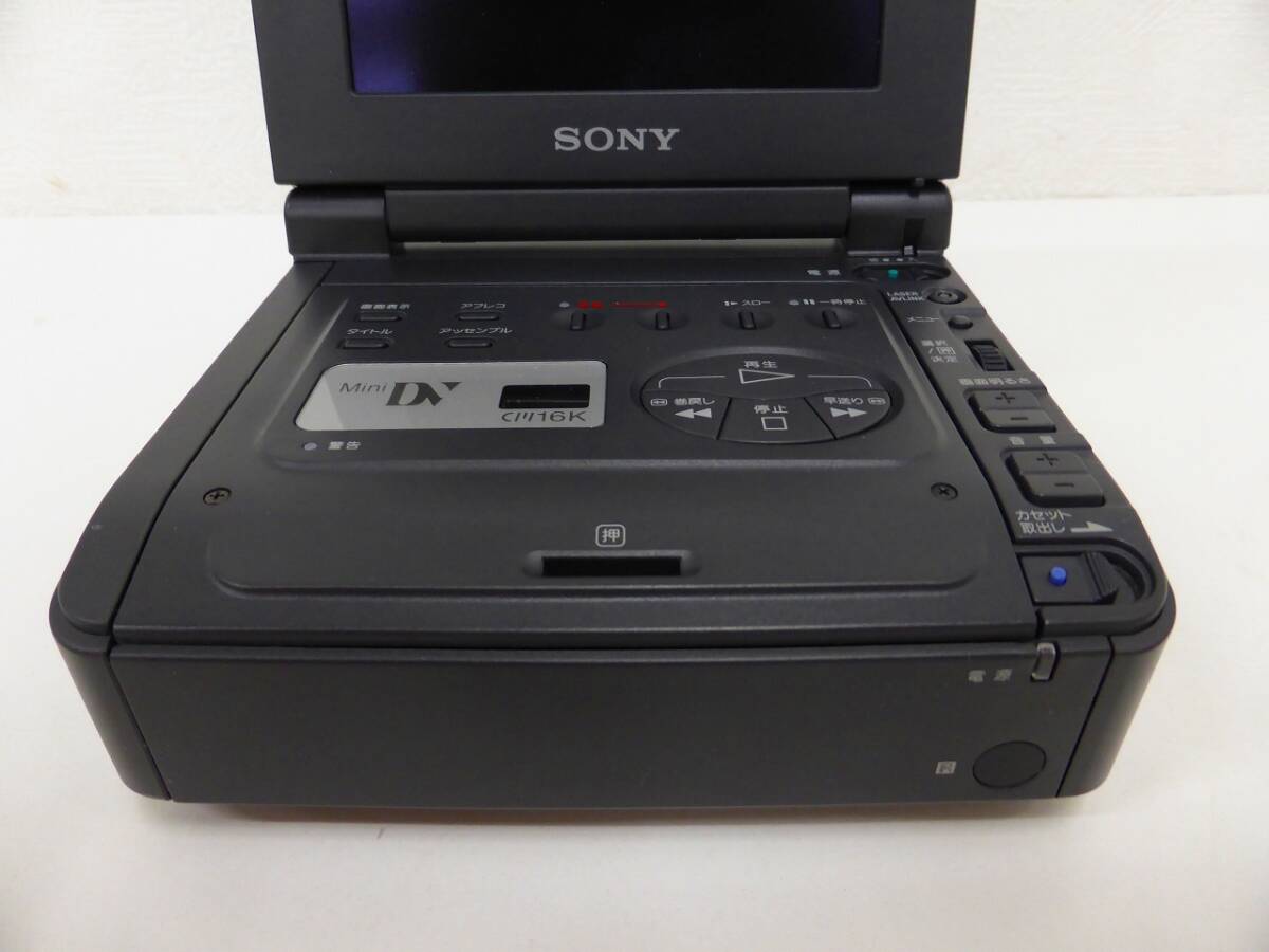家電祭 ソニー ビデオウォークマン ミニDV カセットレコーダー GV-D900 Mini DV WALKMAN SONY 1999年製 動作未確認_画像3