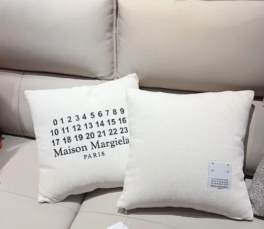 Maison Margiela メゾン マルジェラ 枕 抱き枕 シンプル インテリア ２点セット ホワイトの画像4