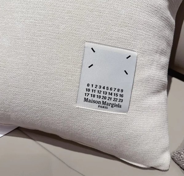 Maison Margiela メゾン マルジェラ 枕 抱き枕 シンプル インテリア ２点セット ホワイトの画像7