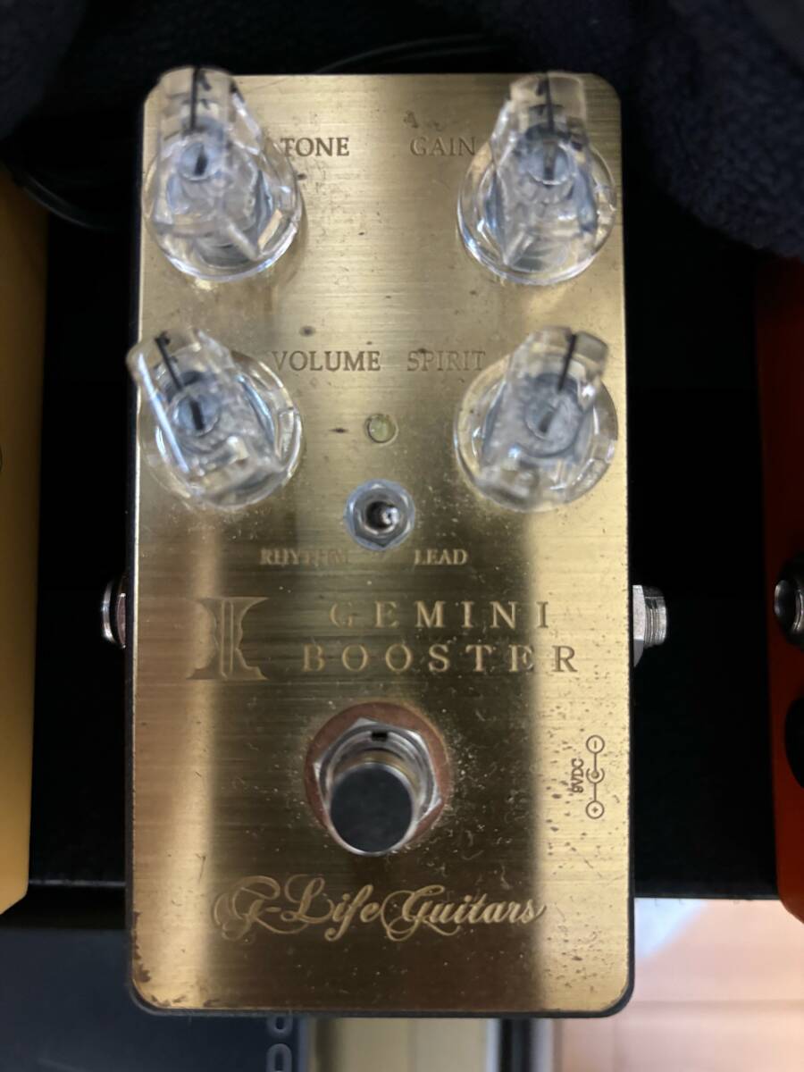 DAITA 使用 G-LIFE GUITARS/Ovaltone GEMINI BOOSTER の画像2