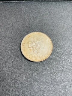 C909　【1円スタート】　2枚セット 1968年 メキシコ オリンピック 記念 25ペソ銀貨 海外硬貨 MEXICO 直径約38mm　厚さ約2.2mm　重量22.5g_画像3