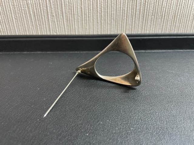 CS-56M　GEORG JENSEN ジョージジェンセン　ROYAL　COPENHAGEN ブローチ 375 シルバー 925 アクセサリー　箱付き_画像8