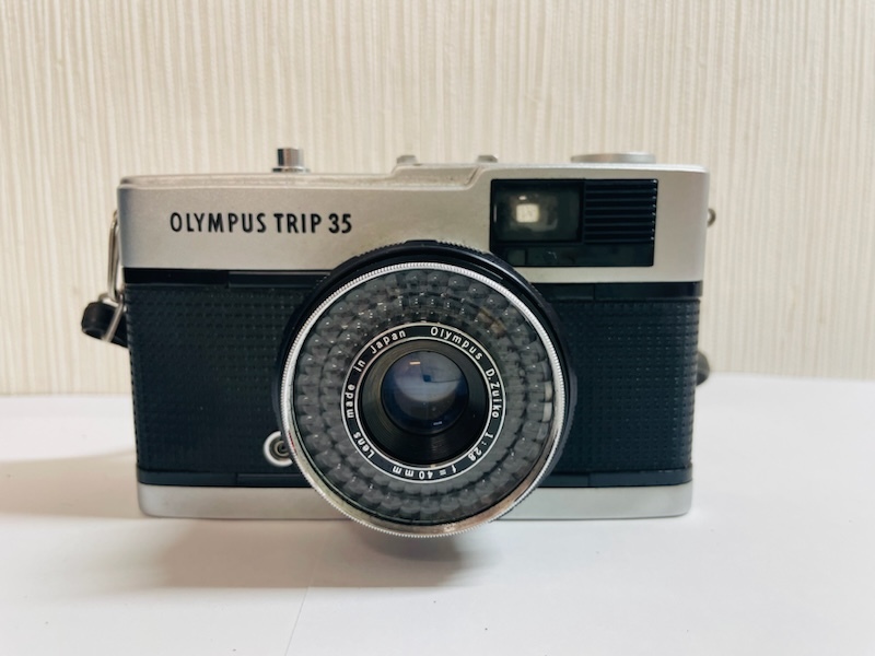 C&A-4 　フィルムカメラ　OLYMPUS　オリンパス　TRIP35　本体　シャッターが切れることのみ確認済み　中古品_画像1