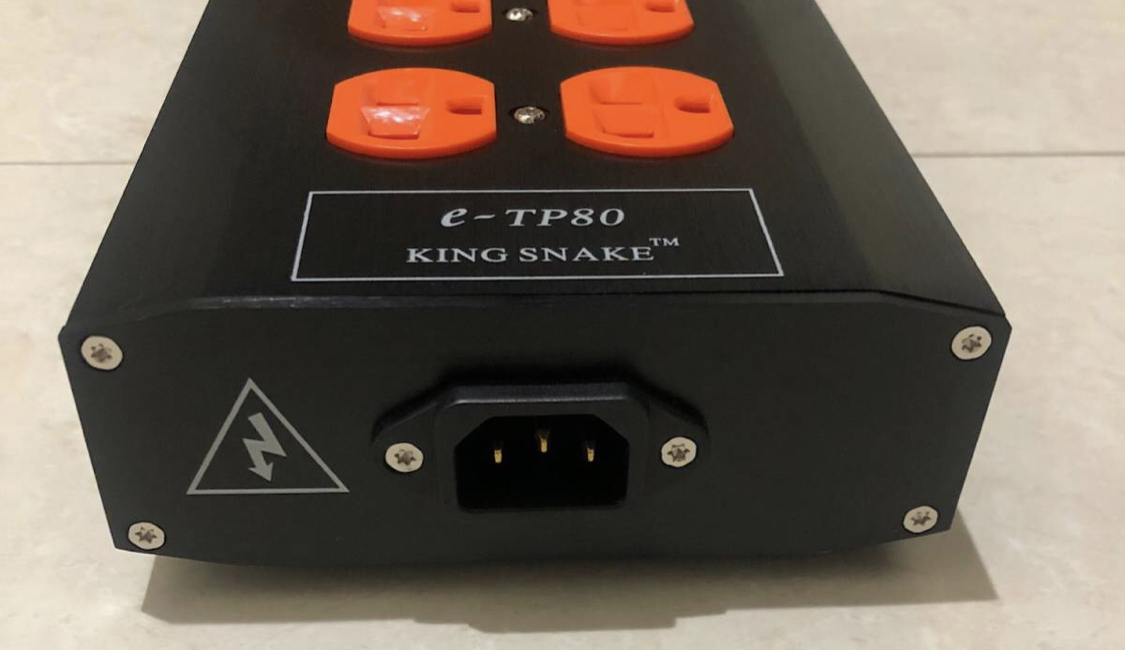 KS e-TP８０ 高圧アルミニウム 8口 オーディオ用電源タップblo_画像2