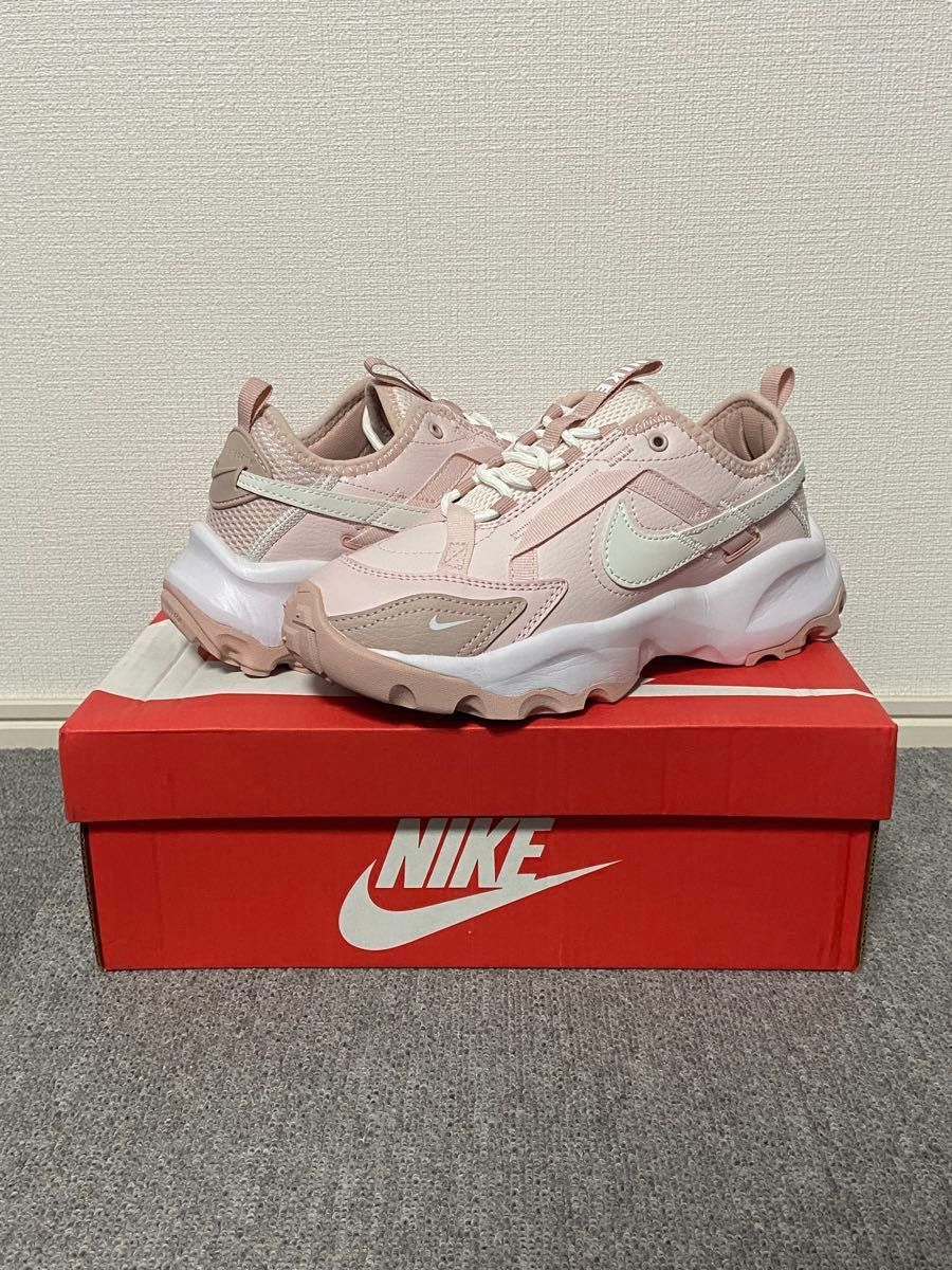 タイムセール　ラスト一点　日本未発売 NIKE W TC 7900 ナイキ ウィメンズ スニーカー Pink24cm 