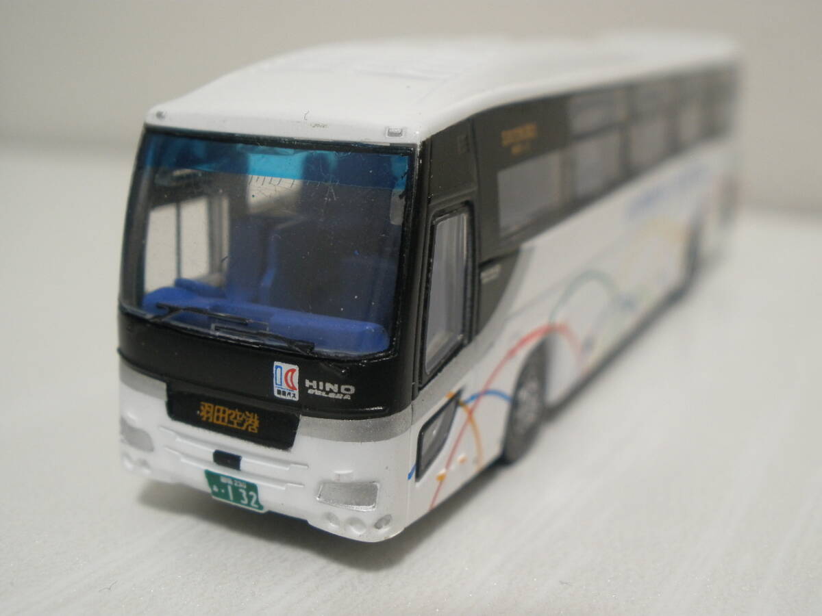 バスコレクション　K077　　関東バスオリジナルバスセット　ばらし　日野　セレガ（車体のみ）　出品個数：２個_画像1